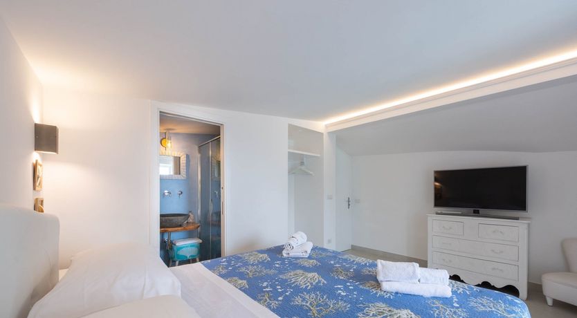 Photo of Splendour & Sea