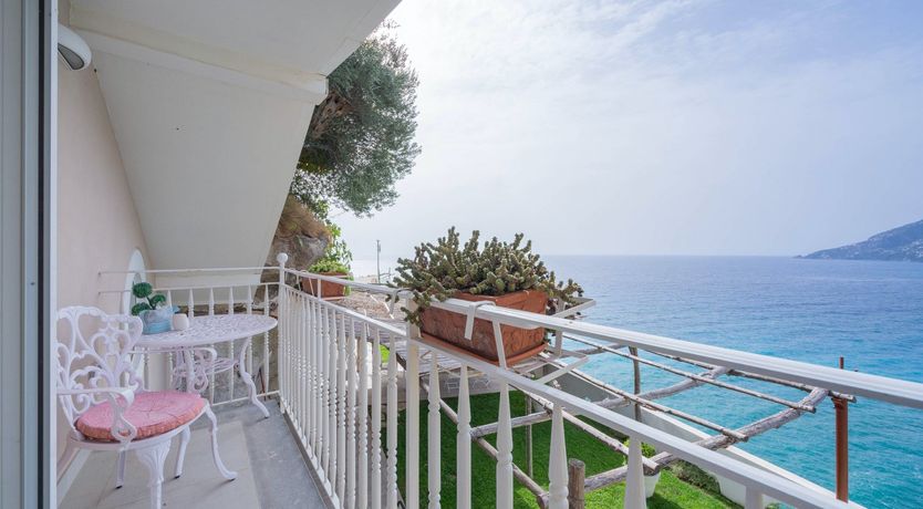 Photo of Splendour & Sea