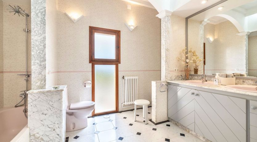 Photo of Marigold Blue