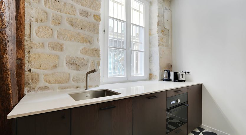 Photo of Parisian Paragon