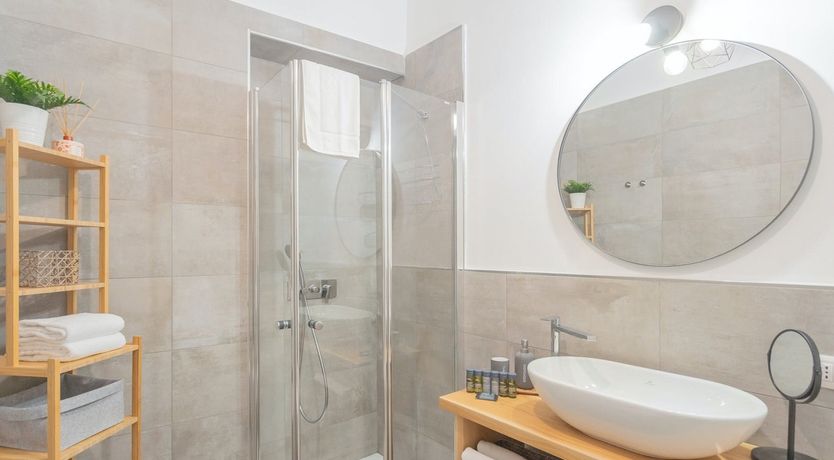 Photo of Sweet Wine & Olive Oil