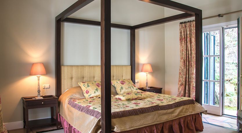 Photo of Obsidian Glow