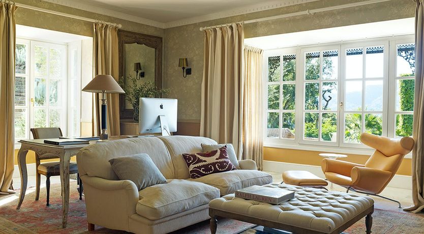 Photo of Obsidian Glow