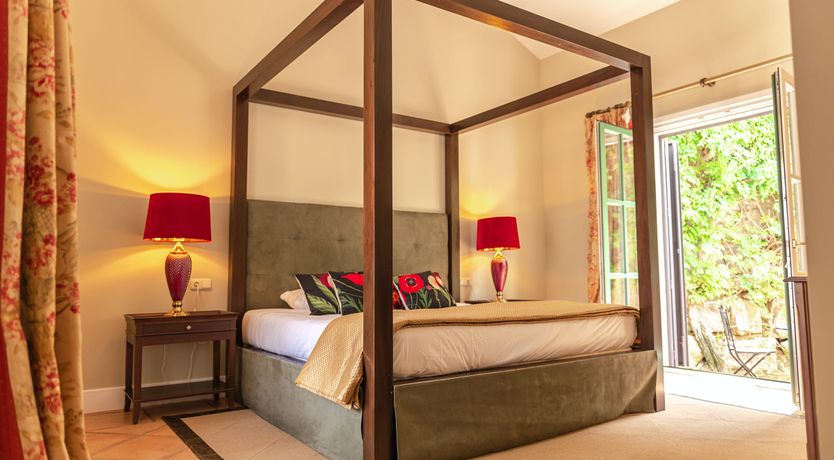 Photo of Obsidian Glow