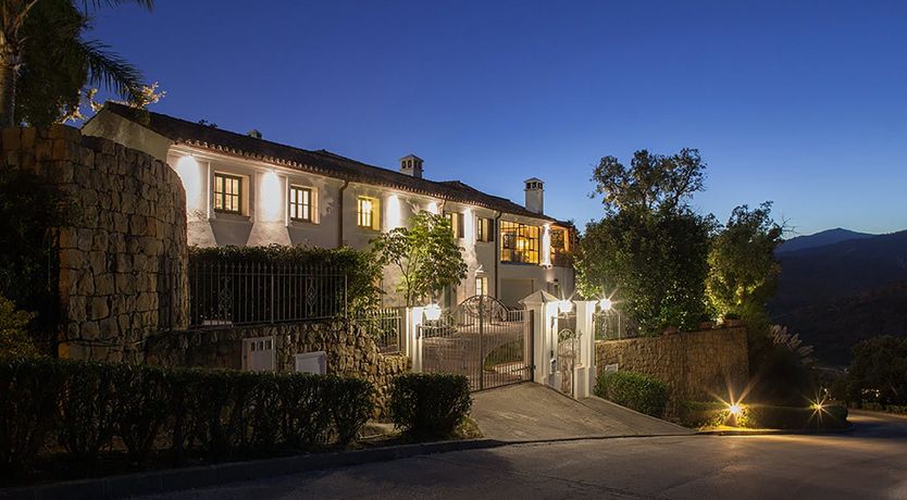 Photo of Obsidian Glow