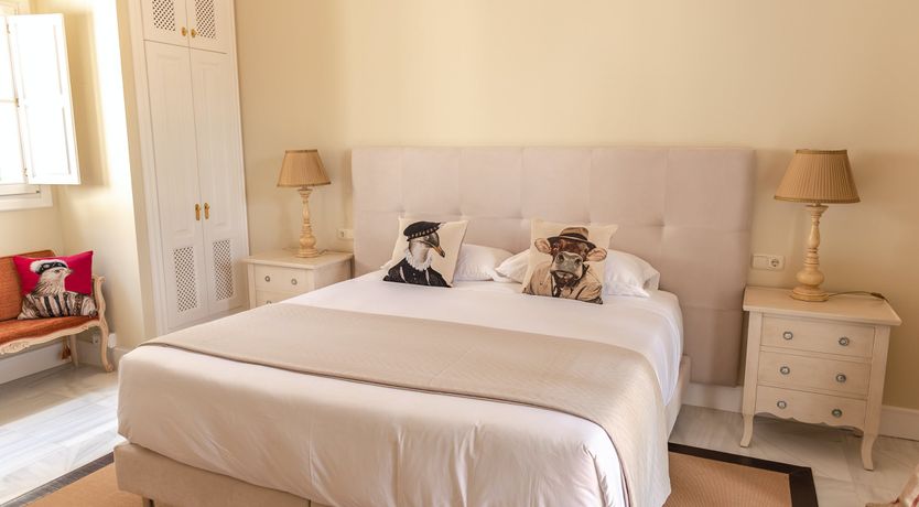 Photo of Obsidian Glow