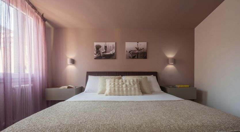 Photo of Venetian Flower