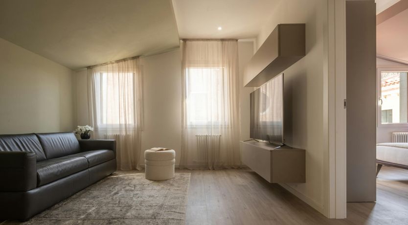 Photo of Venetian Flower