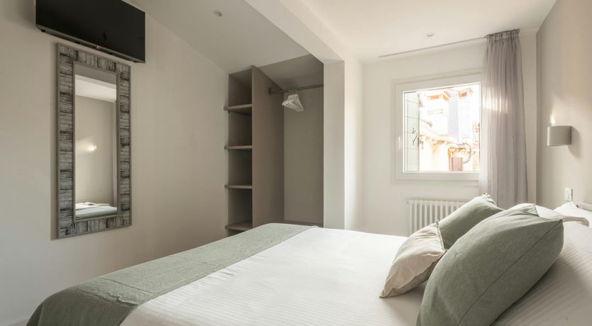 Photo of Venetian Flower