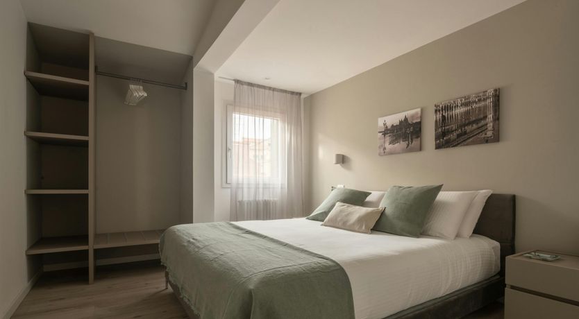 Photo of Venetian Flower