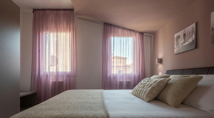 Photo of Venetian Flower