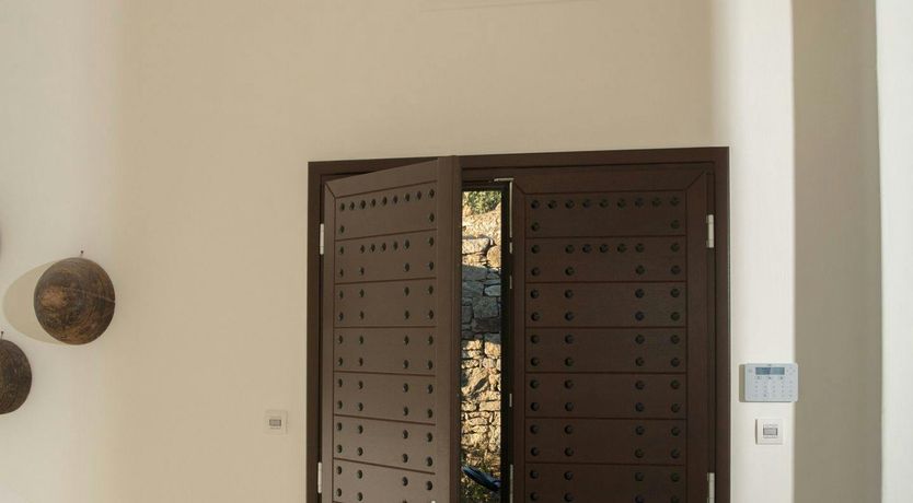 Photo of Whitewashed Serenity