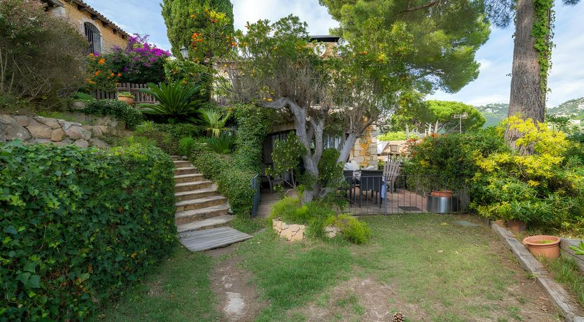 Photo of Seaside Symphony