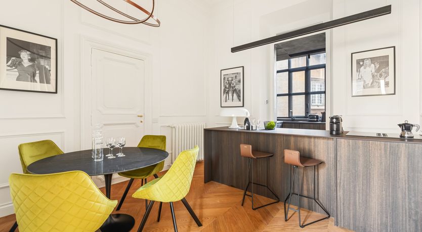 Photo of The Roman Chariot