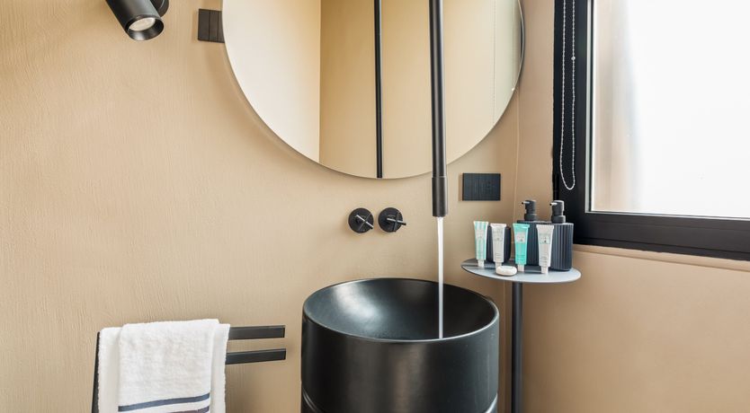 Photo of The Roman Chariot