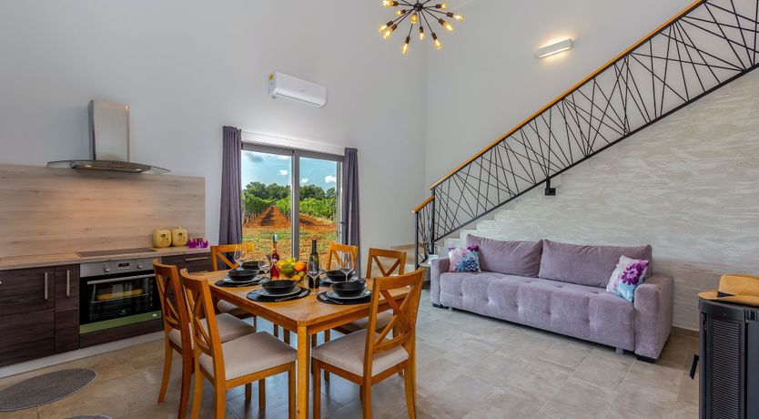 Photo of Poet's Retreat