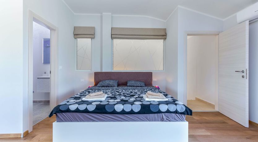 Photo of Poet's Retreat