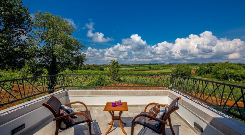 Photo of Poet's Retreat