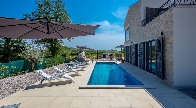 Photo of Poet's Retreat