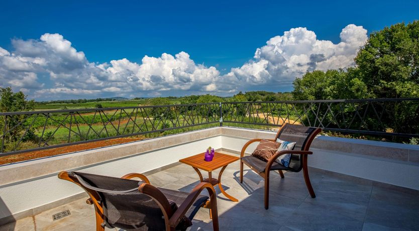 Photo of Poet's Retreat