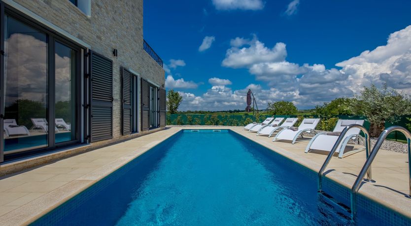 Photo of Poet's Retreat