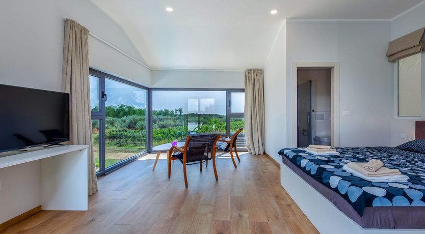 Photo of Poet's Retreat