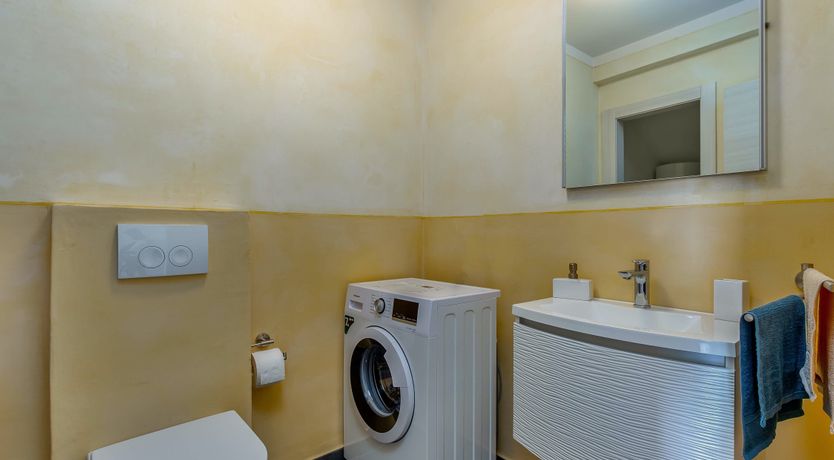 Photo of Poet's Retreat