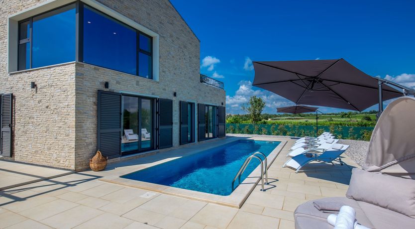 Photo of Poet's Retreat