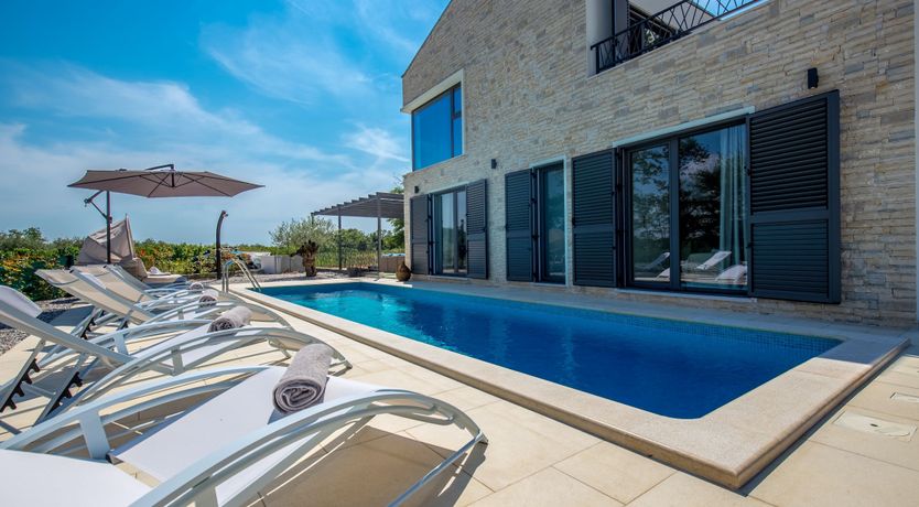 Photo of Poet's Retreat