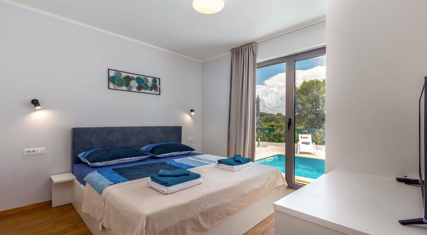 Photo of Poet's Retreat