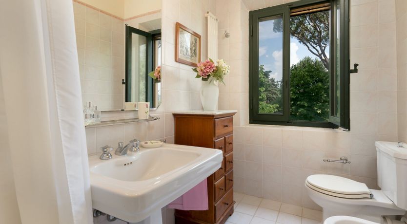 Photo of Tuscan Essence