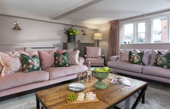 The Honey Smile Holiday Cottage