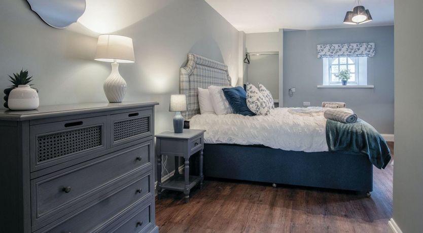 Photo of Whispering Oaks