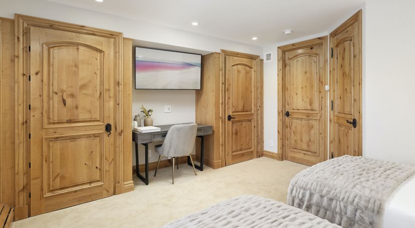 Photo of Snowfall Serenity