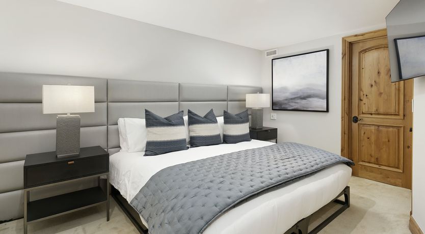 Photo of Snowfall Serenity