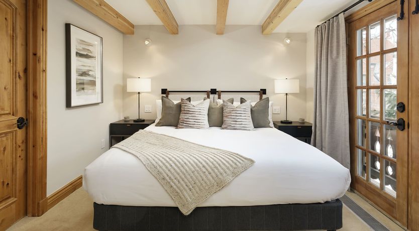 Photo of Snowfall Serenity