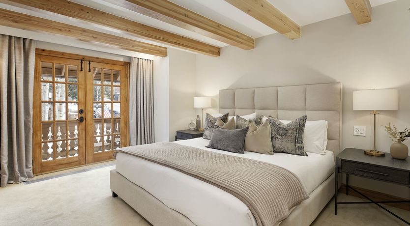 Photo of Snowfall Serenity