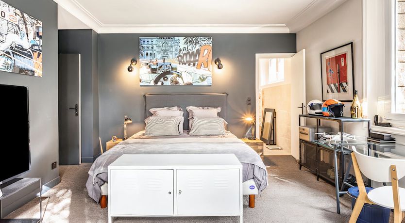 Photo of Silver & Black