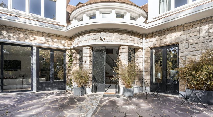 Photo of Silver & Black