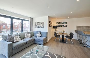 Yorkshire's Ocean Echo Apartment