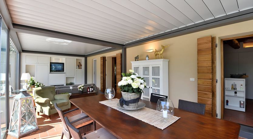 Photo of Tuscan Crescent