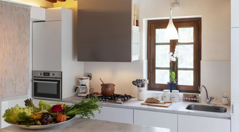 Photo of Tuscan Crescent