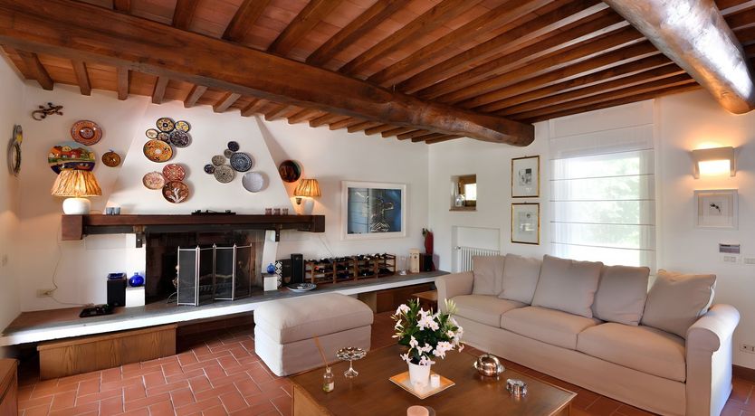 Photo of Tuscan Crescent