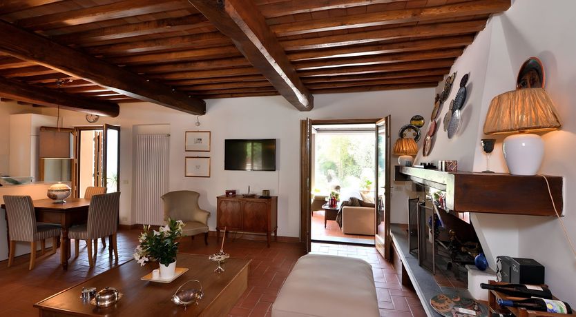 Photo of Tuscan Crescent