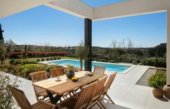 Stunning Sea Views Holiday Home