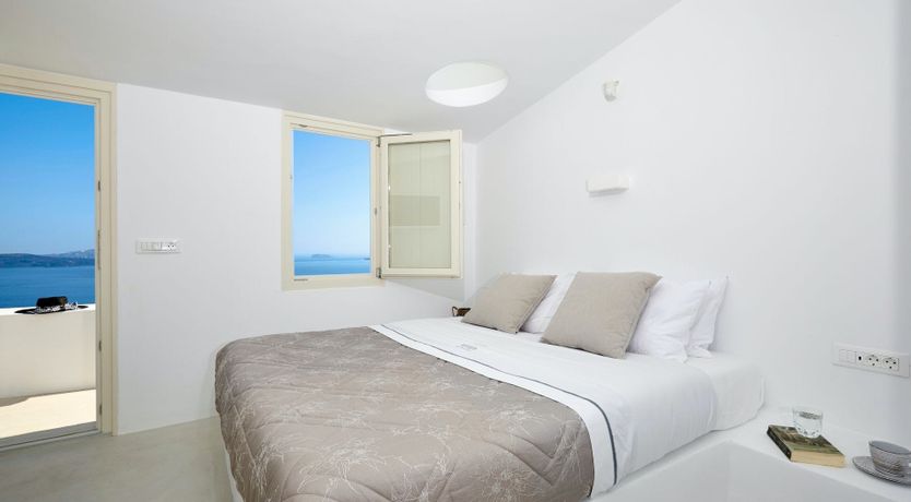 Photo of Cliffside Serenity