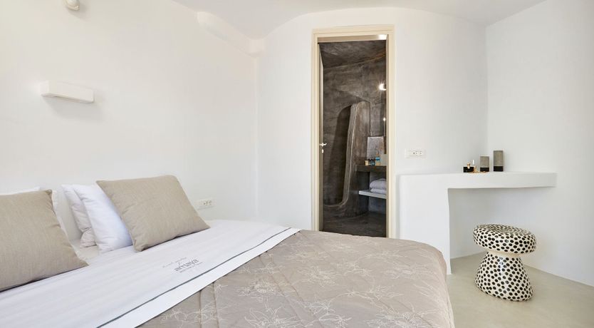 Photo of Cliffside Serenity