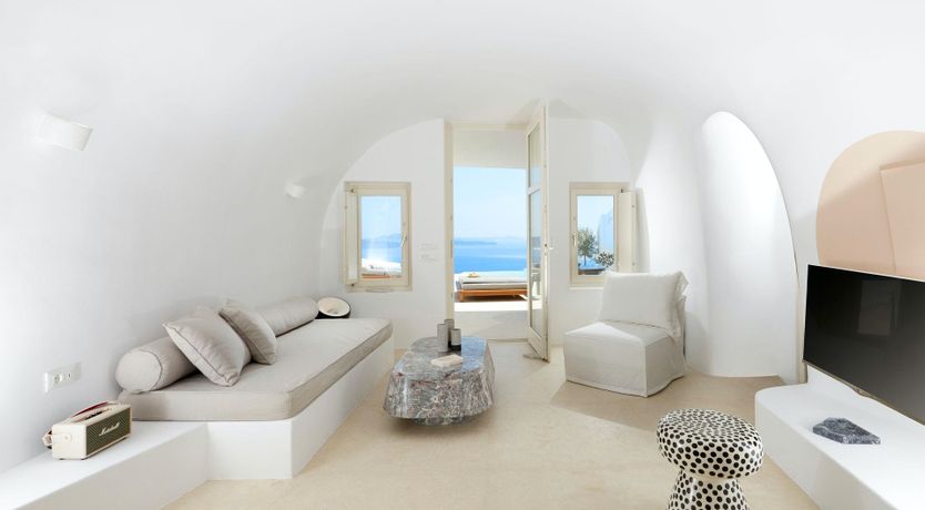 Photo of Cliffside Serenity