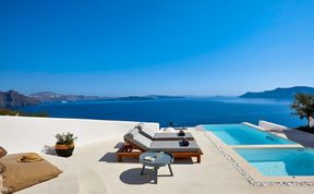 Photo of Cliffside Serenity