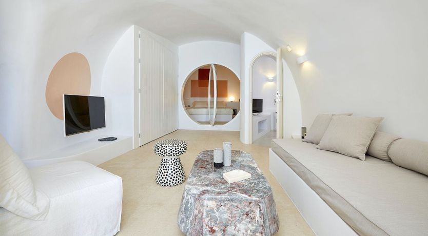 Photo of Cliffside Serenity